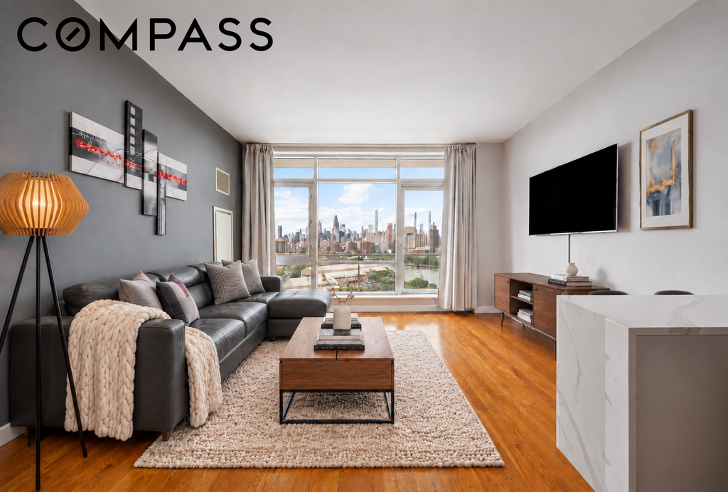 11-24 31st Avenue, Unit 15B photo 4