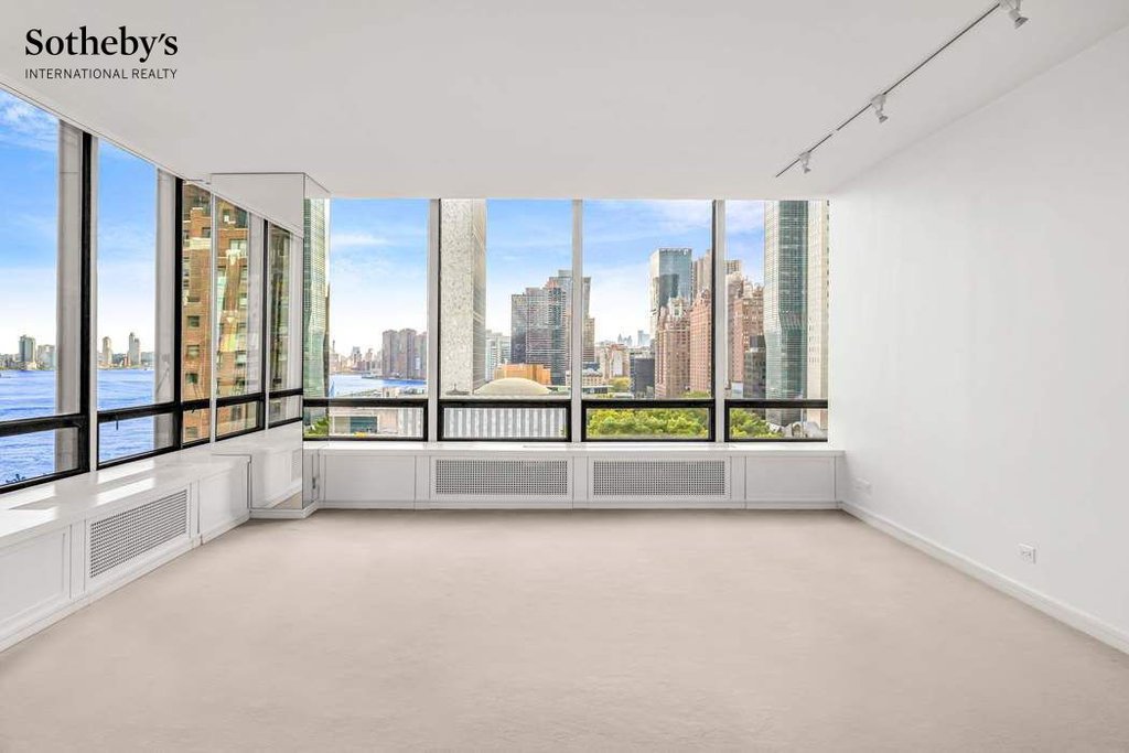 860 United Nations Plaza, Unit 13A photo 5