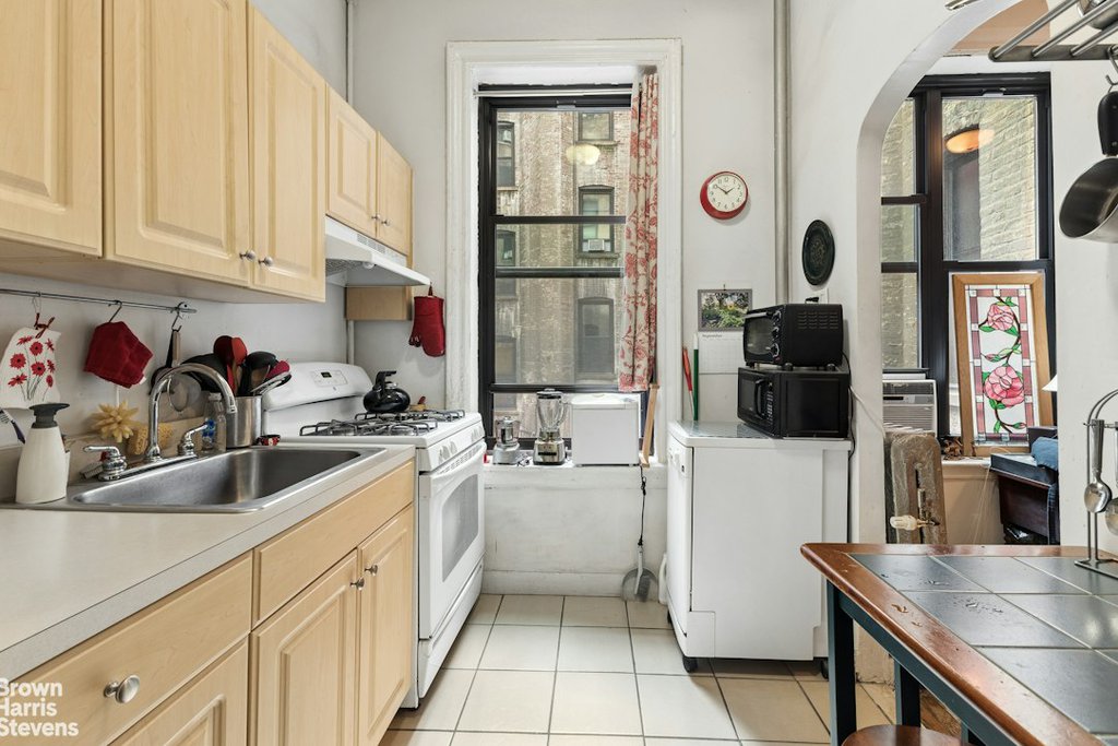 478 West 158th Street, Unit 1 photo 5