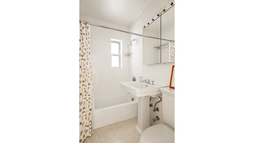 126 West 96th Street, Unit 4E photo 8