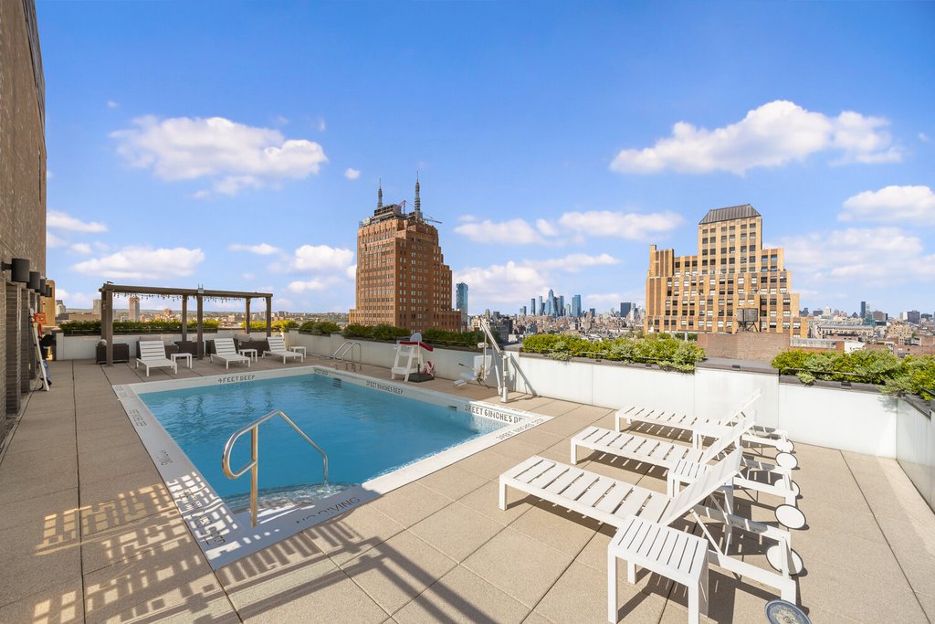 5 Franklin Place, Unit 6C photo 9