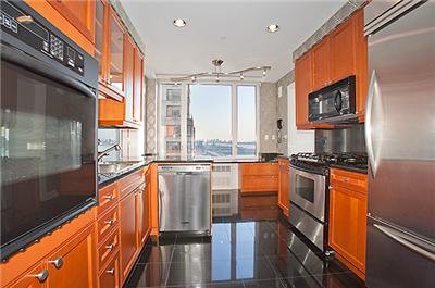 220 Riverside Boulevard, Unit 15J photo 19