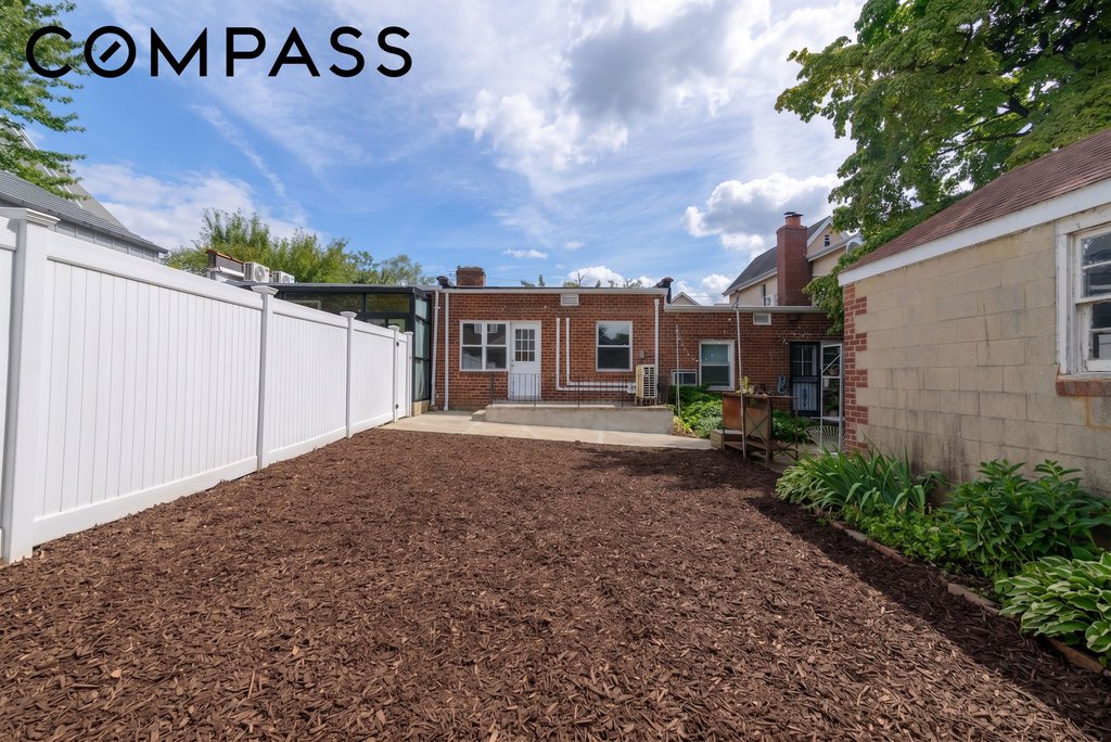 38-32 215th Place – For Sale photo 22