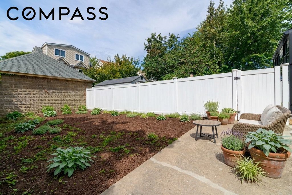 38-32 215th Place – For Sale photo 25
