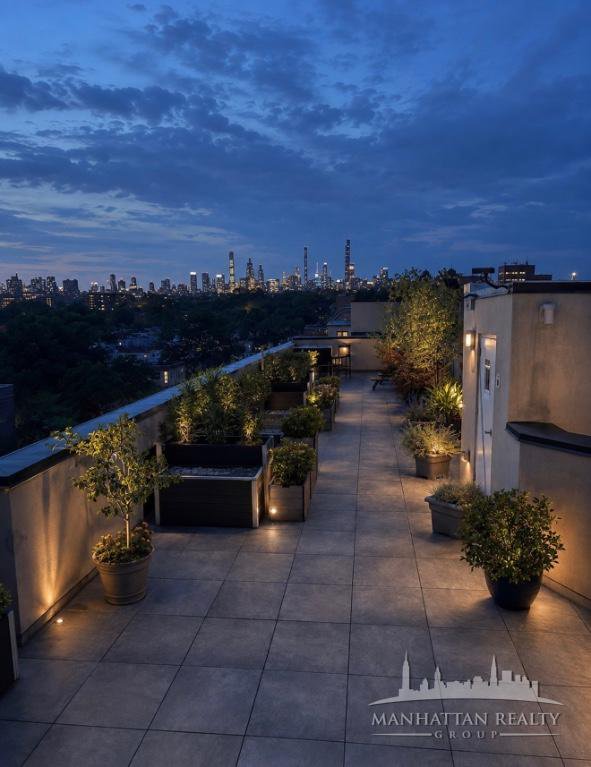 2098 Frederick Douglass Boulevard, Unit 3E