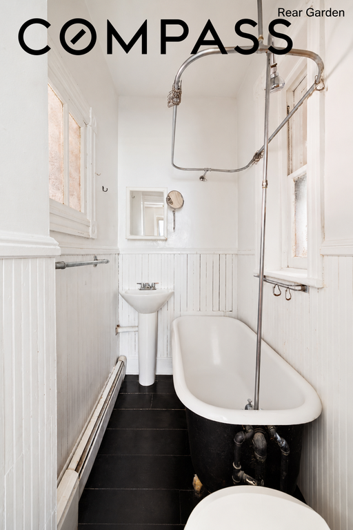 259 8th Street – For Sale photo 9