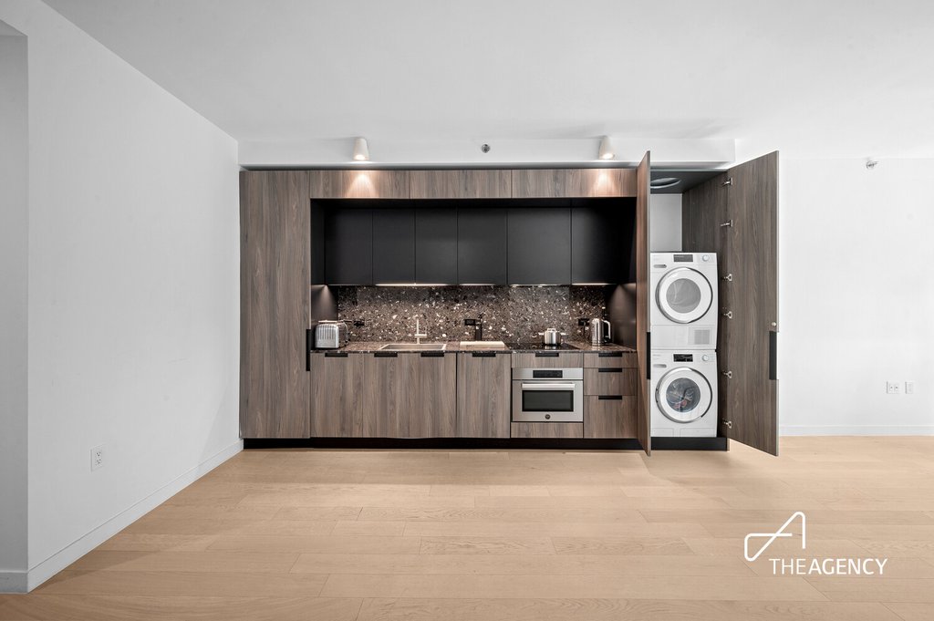 181 East 101st Street, Unit 808 photo 4