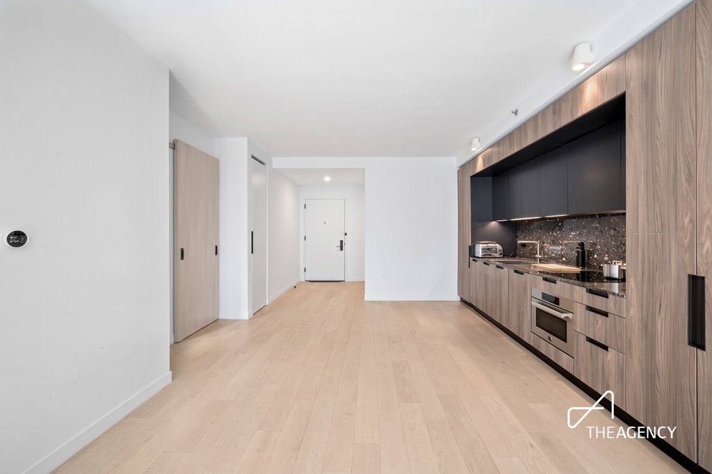 181 East 101st Street, Unit 808 photo 6