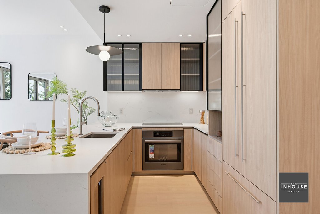 174 Eagle Street, Unit 2
