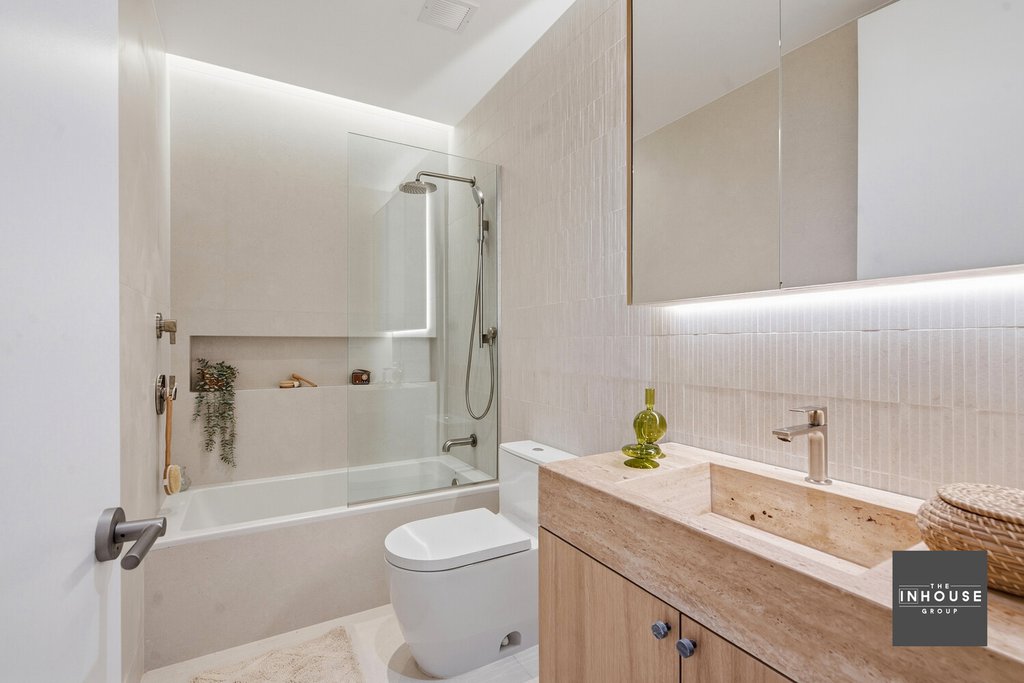 174 Eagle Street, Unit 2 photo 8