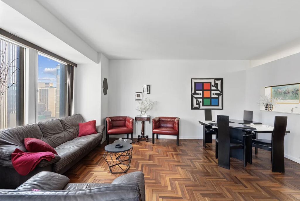 150 West 56th Street, Unit 3105 photo 4