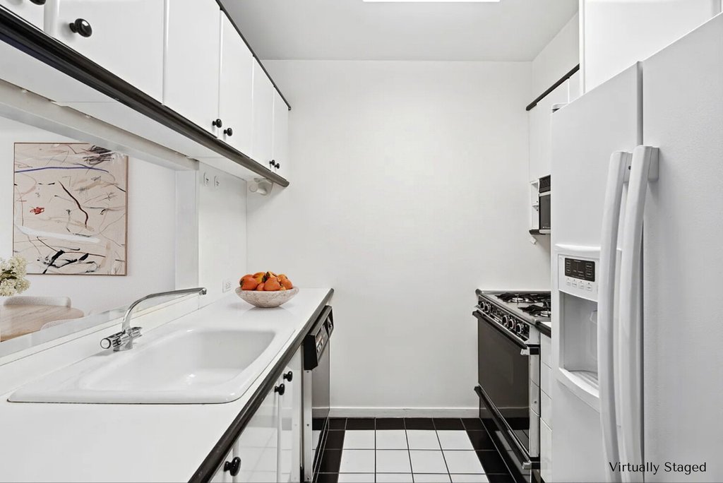 150 West 56th Street, Unit 3105 photo 8