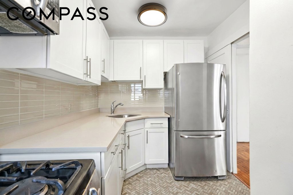 355 Clinton Avenue, Unit 14E photo 5
