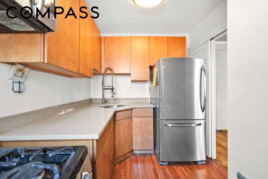 355 Clinton Avenue, Unit 14E photo 6