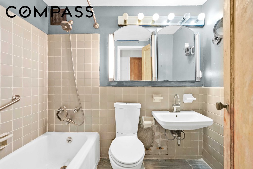 355 Clinton Avenue, Unit 14E photo 13