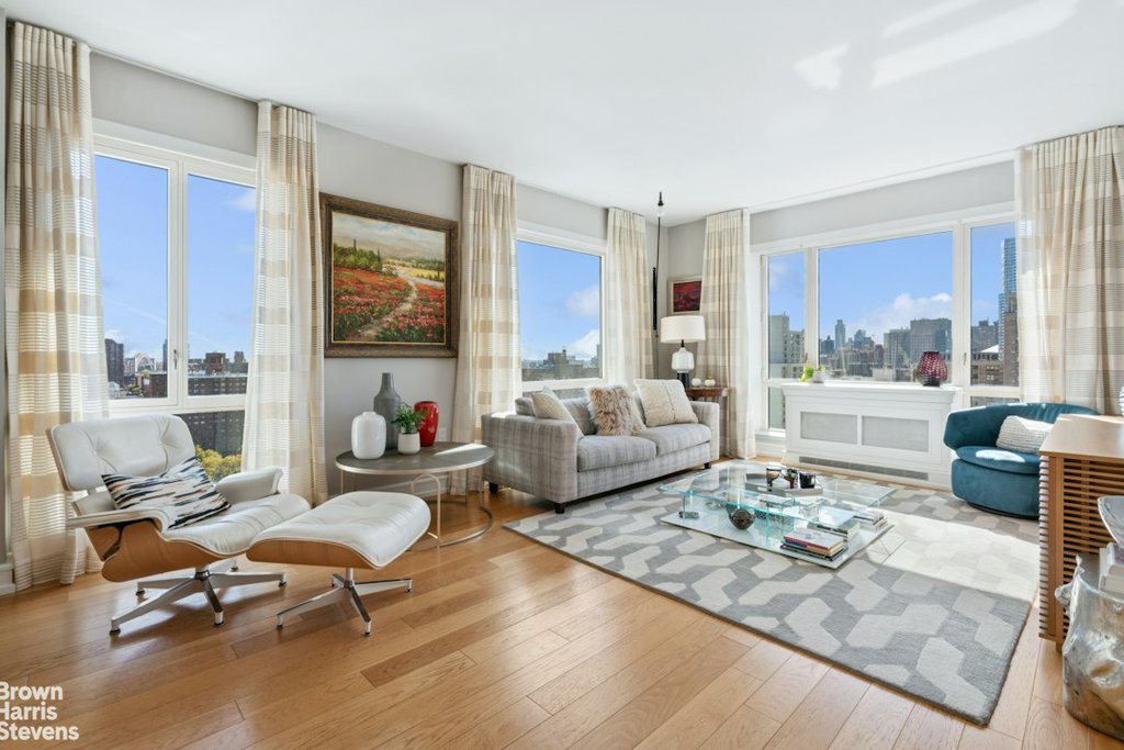1280 Fifth Avenue, Unit 19C photo 2