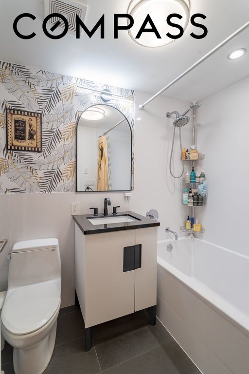 560 Carroll Street, Unit 1D photo 15