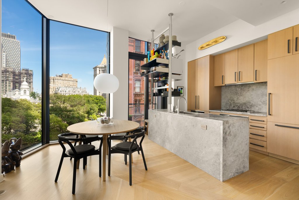 33 Park Row, Unit 6B photo 5
