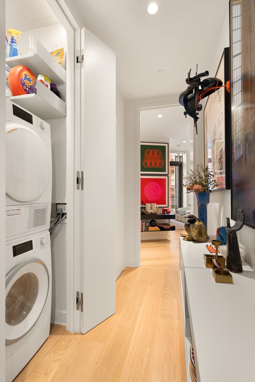 33 Park Row, Unit 6B photo 17