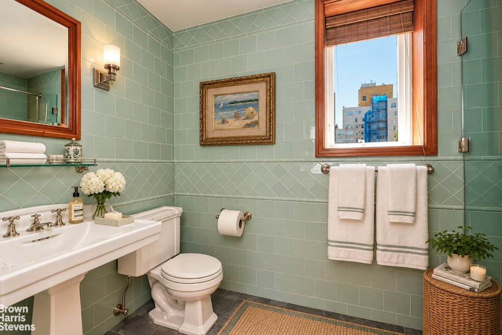 955 Lexington Avenue, Unit 11A photo 4