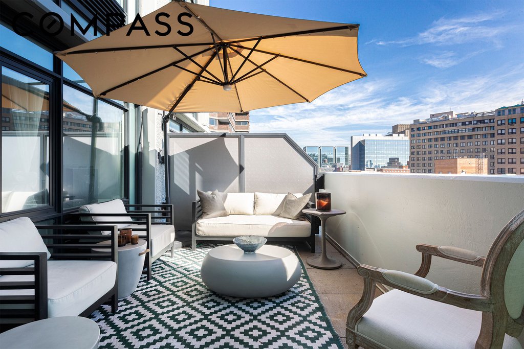 385 First Avenue, Unit 15F