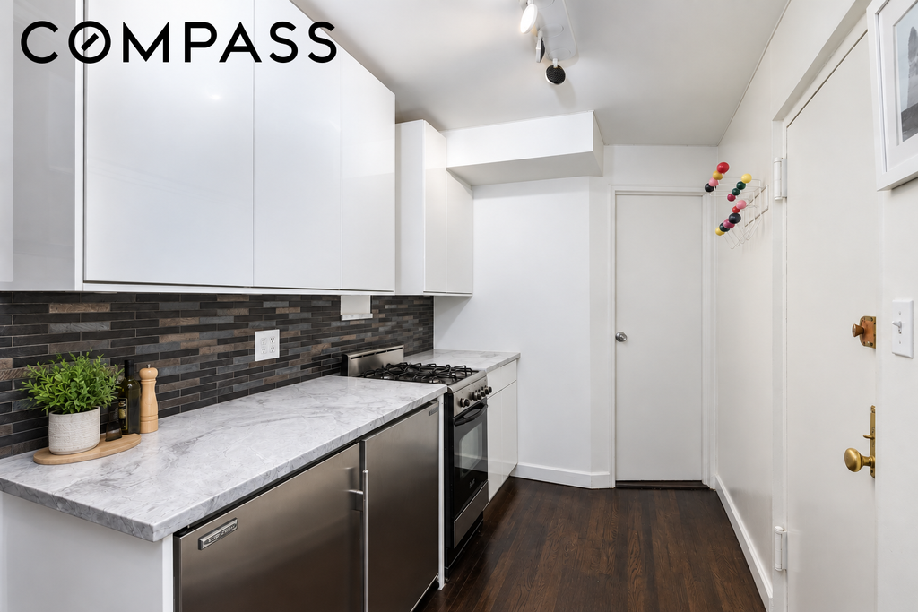 15 Jones Street, Unit 1H photo 2