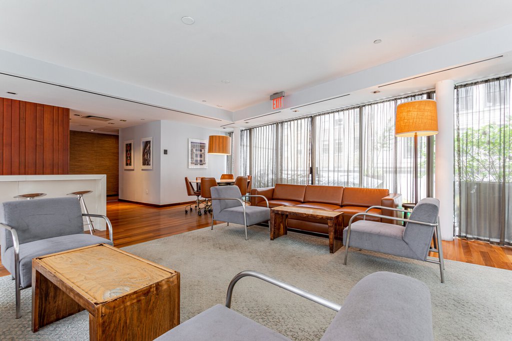1 Wall Street Court, Unit 605 photo 7
