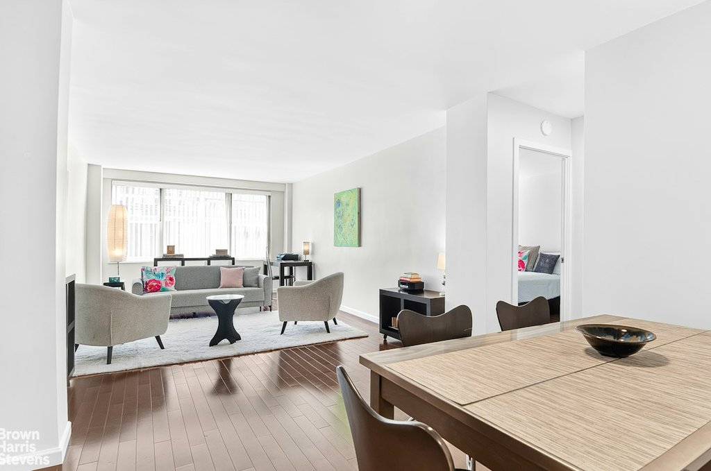 520 East 72nd Street, Unit 9T