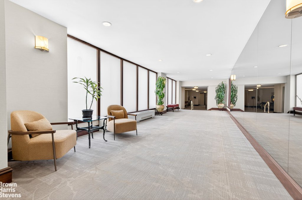520 East 72nd Street, Unit 9T photo 9
