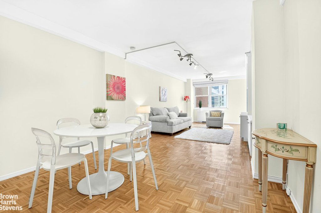 520 East 72nd Street, Unit 8E