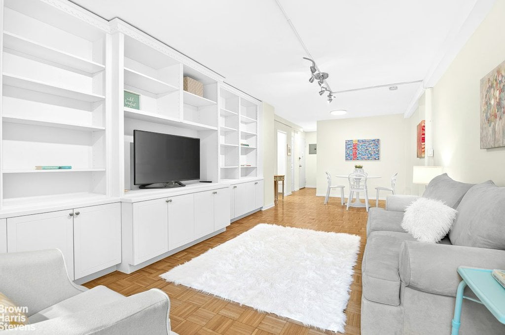 520 East 72nd Street, Unit 8E photo 3
