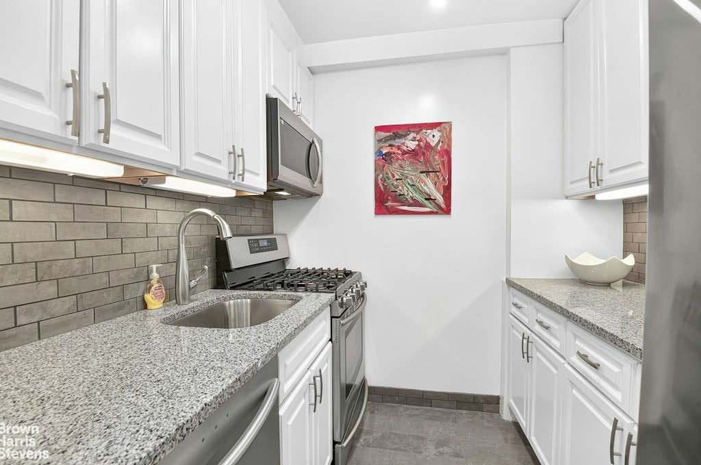 520 East 72nd Street, Unit 8E photo 5