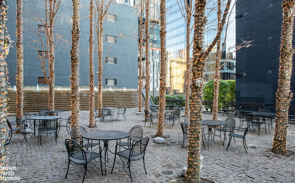 520 East 72nd Street, Unit 8E photo 12