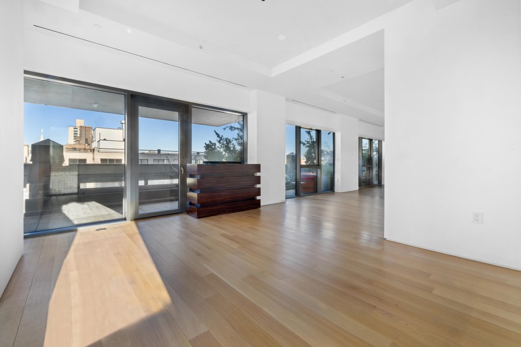 123 Third Avenue, Unit 15A photo 4