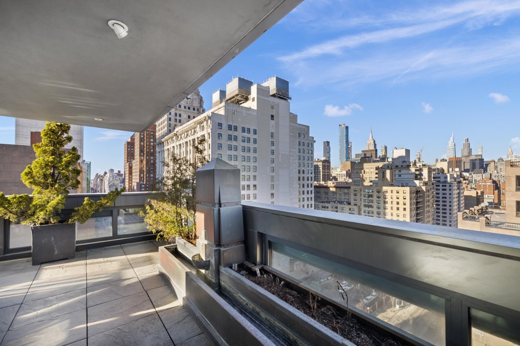 123 Third Avenue, Unit 15A photo 9