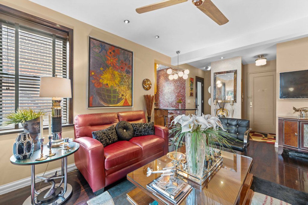 50 Saint Marks Place, Unit 6P photo 4