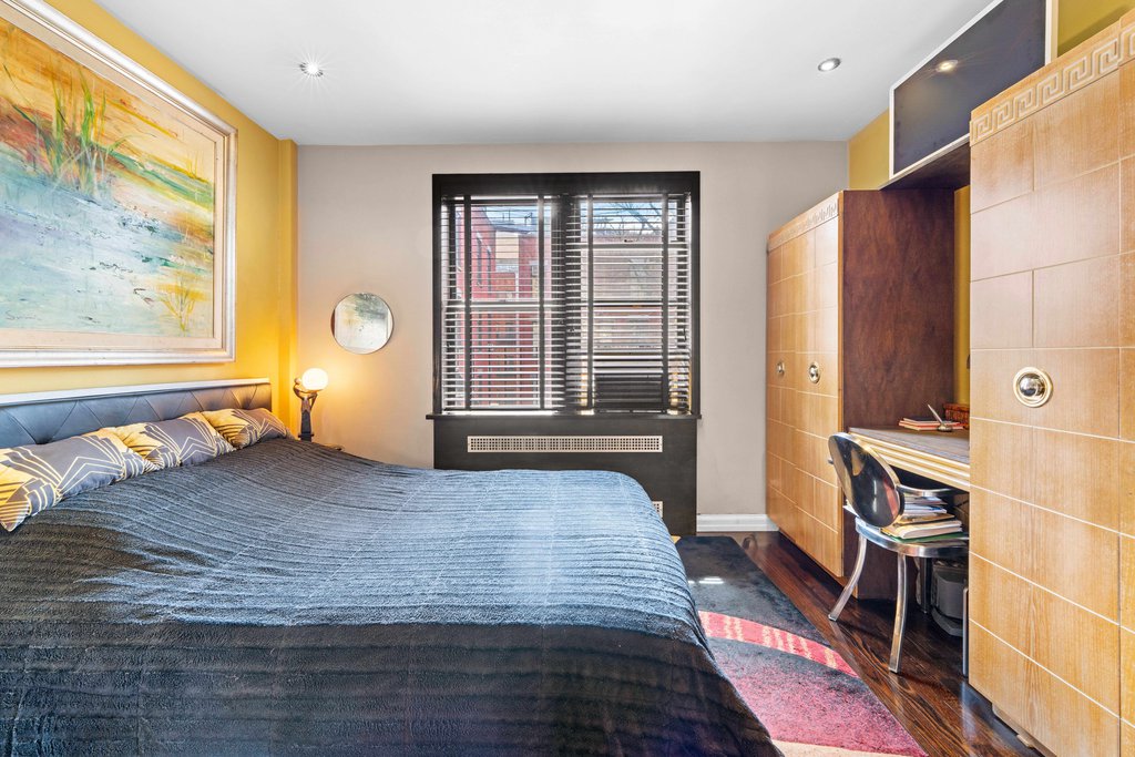 50 Saint Marks Place, Unit 6P photo 6