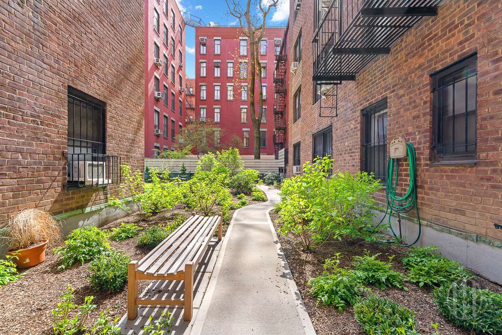 50 Saint Marks Place, Unit 6P photo 12