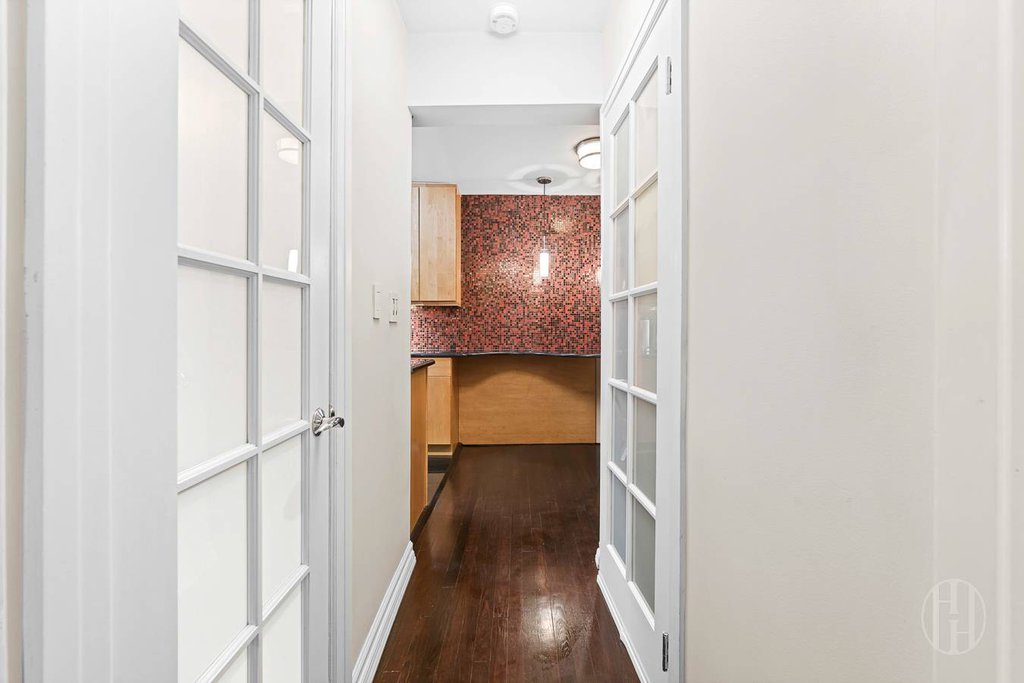 54 East 8th Street, Unit 3J photo 16