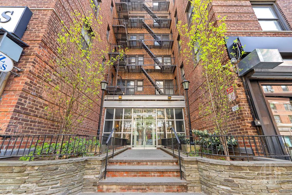 54 East 8th Street, Unit 3J photo 20