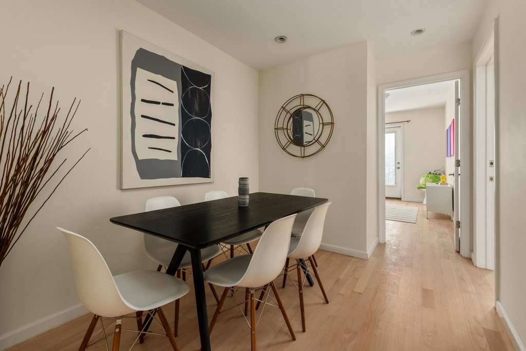 82 Sterling Place, Unit 2 photo 5