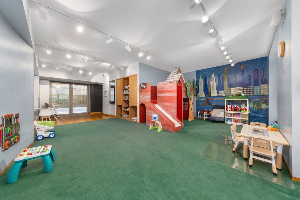 240 Park Avenue South, Unit 6B photo 17