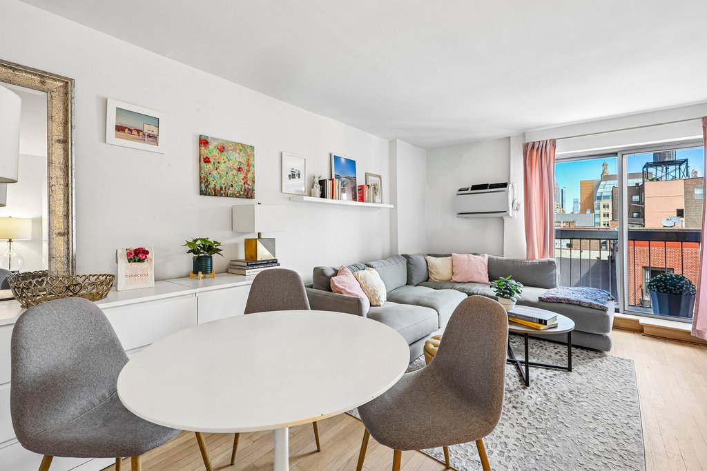 184 Thompson Street, Unit 6S photo 5