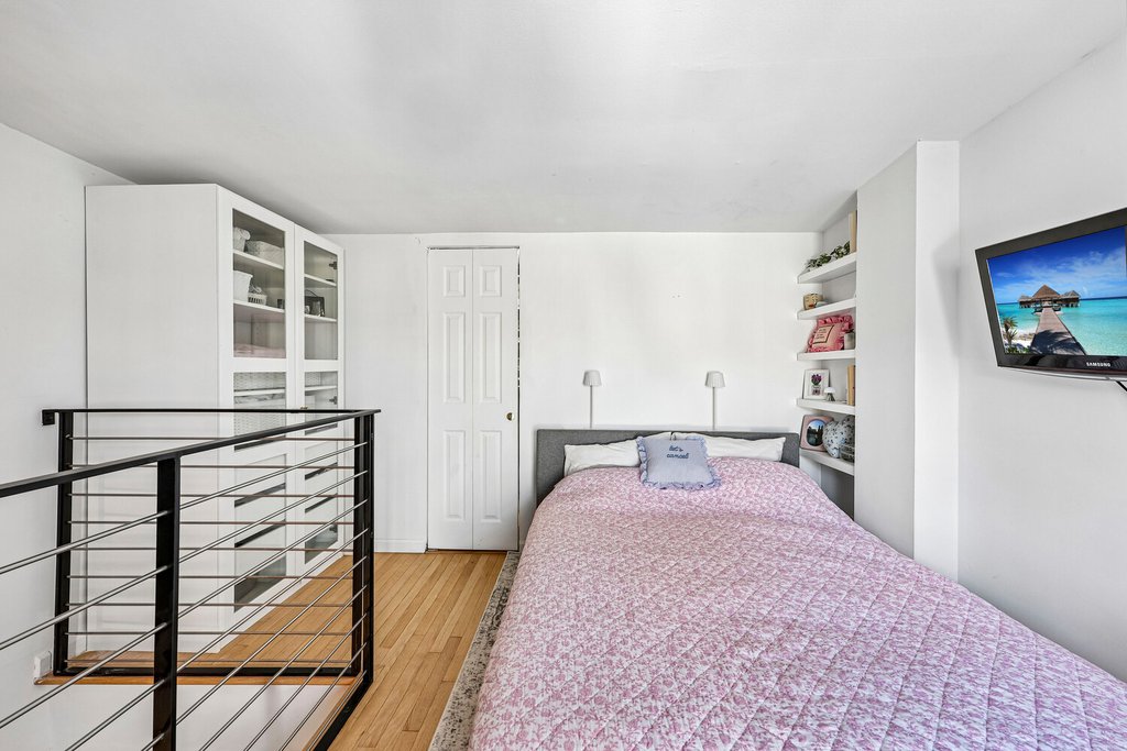 184 Thompson Street, Unit 6S photo 9