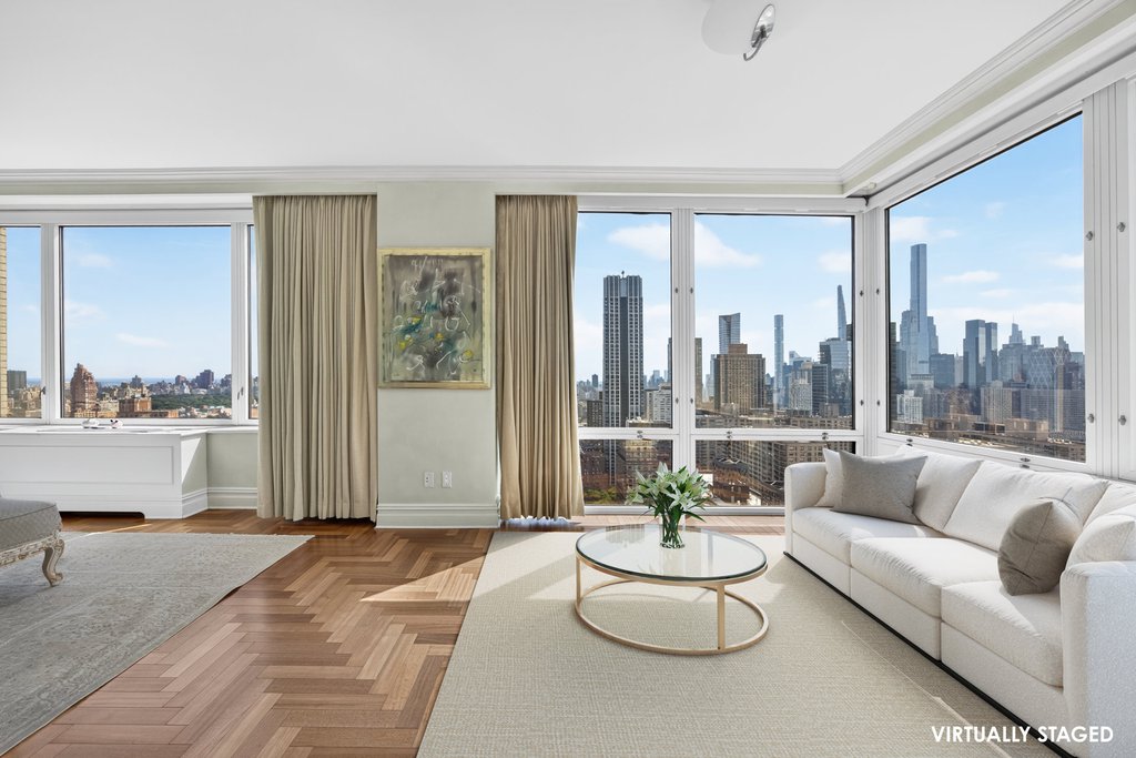 220 Riverside Boulevard, Unit 39C photo 11