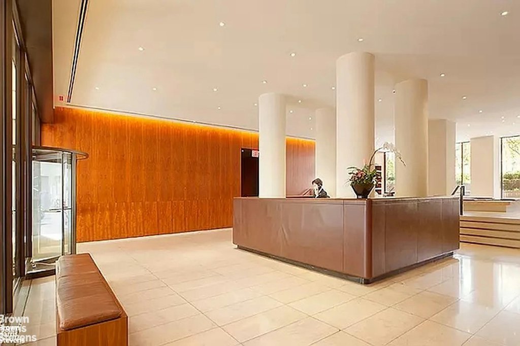 515 East 72nd Street, Unit 28A photo 11