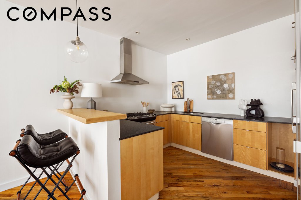 303 Greenwich Street, Unit 3L photo 5