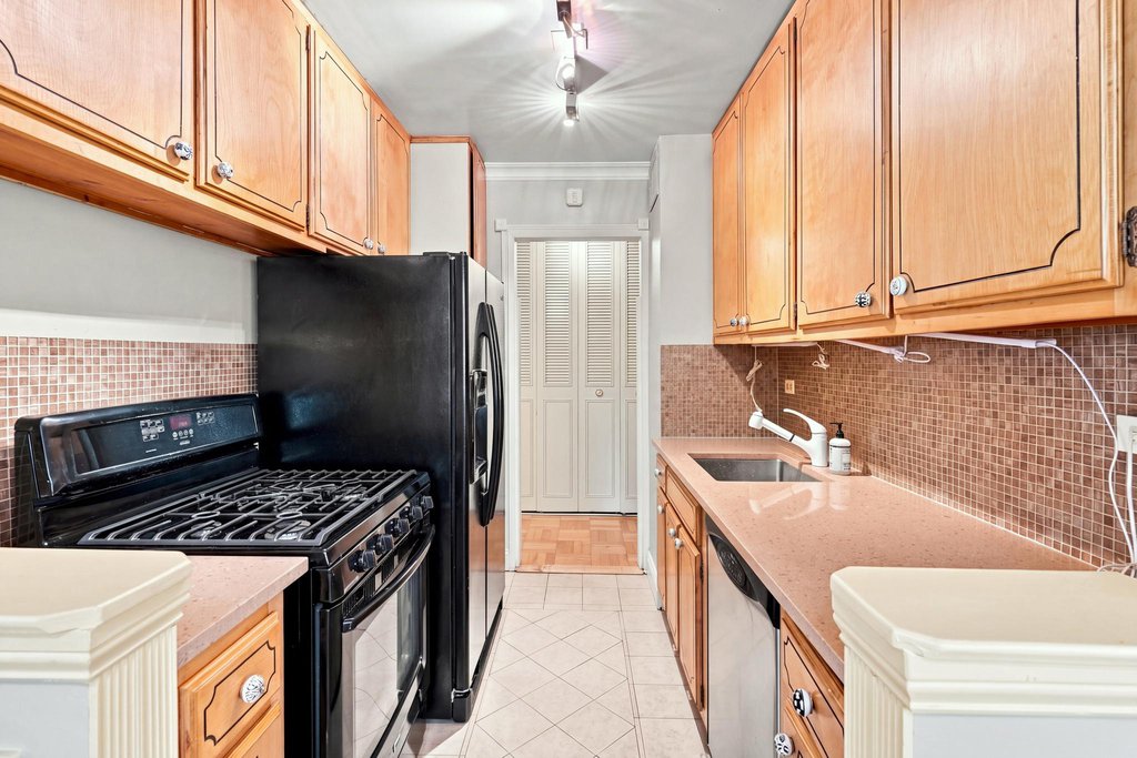 205 Third Avenue, Unit 7T photo 10