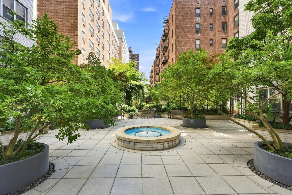 205 Third Avenue, Unit 7T photo 16