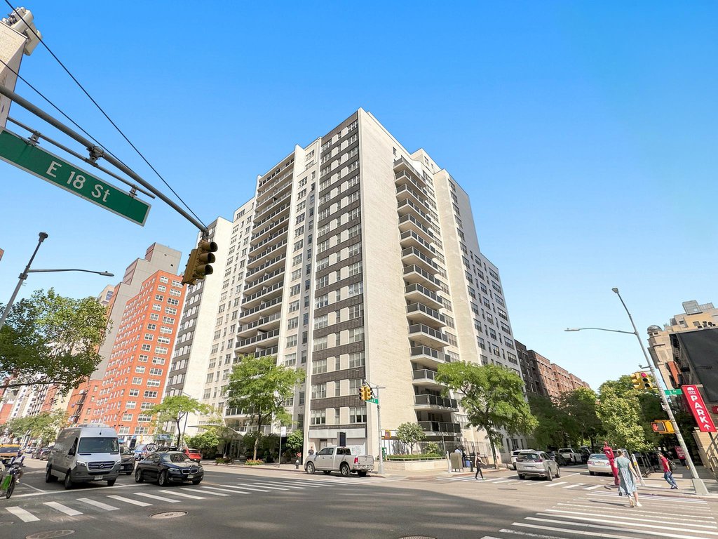 205 Third Avenue, Unit 7T photo 20